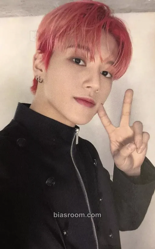 Wooyoung Limitless Photocard - ATEEZ - ATEEZ K-pop photocard