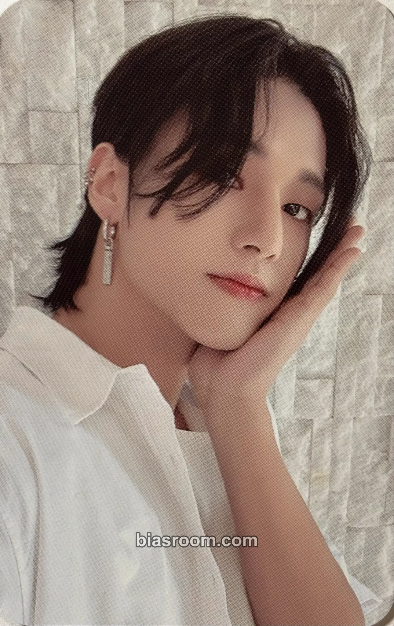 Wooyoung THE WORLD EP.2 : OUTLAW Photocard - ATEEZ - ATEEZ K-pop photocard