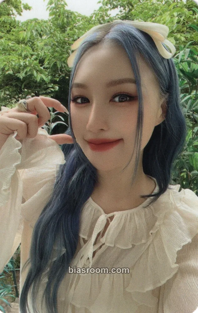 Siyeon Dreamcatcher Ittabook Photocard - Dreamcatcher - Dreamcatcher K-pop photocard