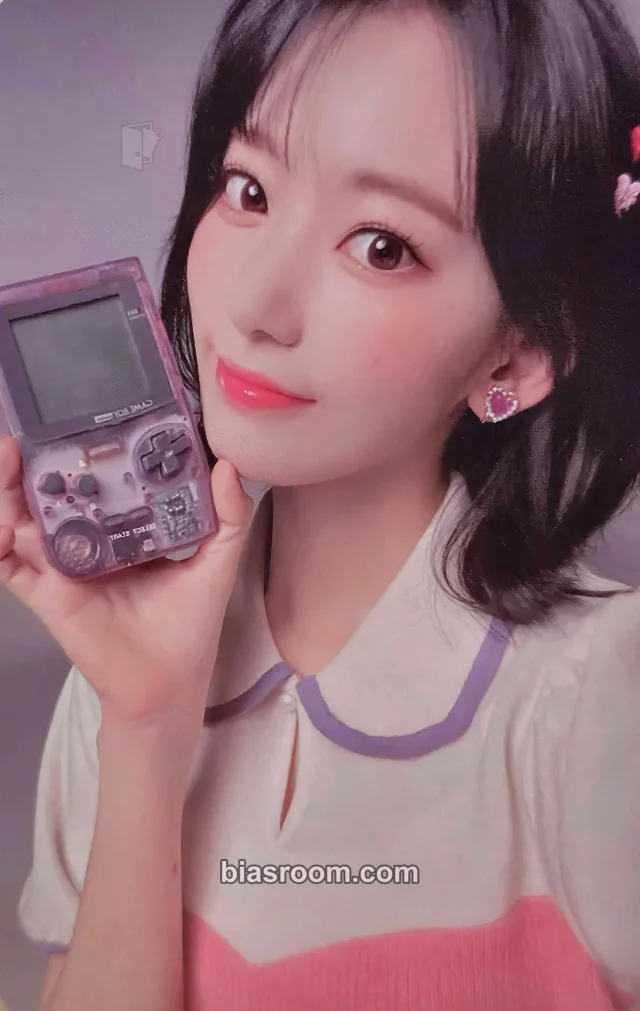 IZ*ONE - Sakura - Oneiric Diary Album album photocard diary version A version