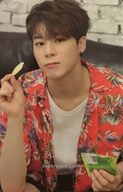 Moonbin Summer Vibes Photocard - ASTRO - ASTRO K-pop photocard