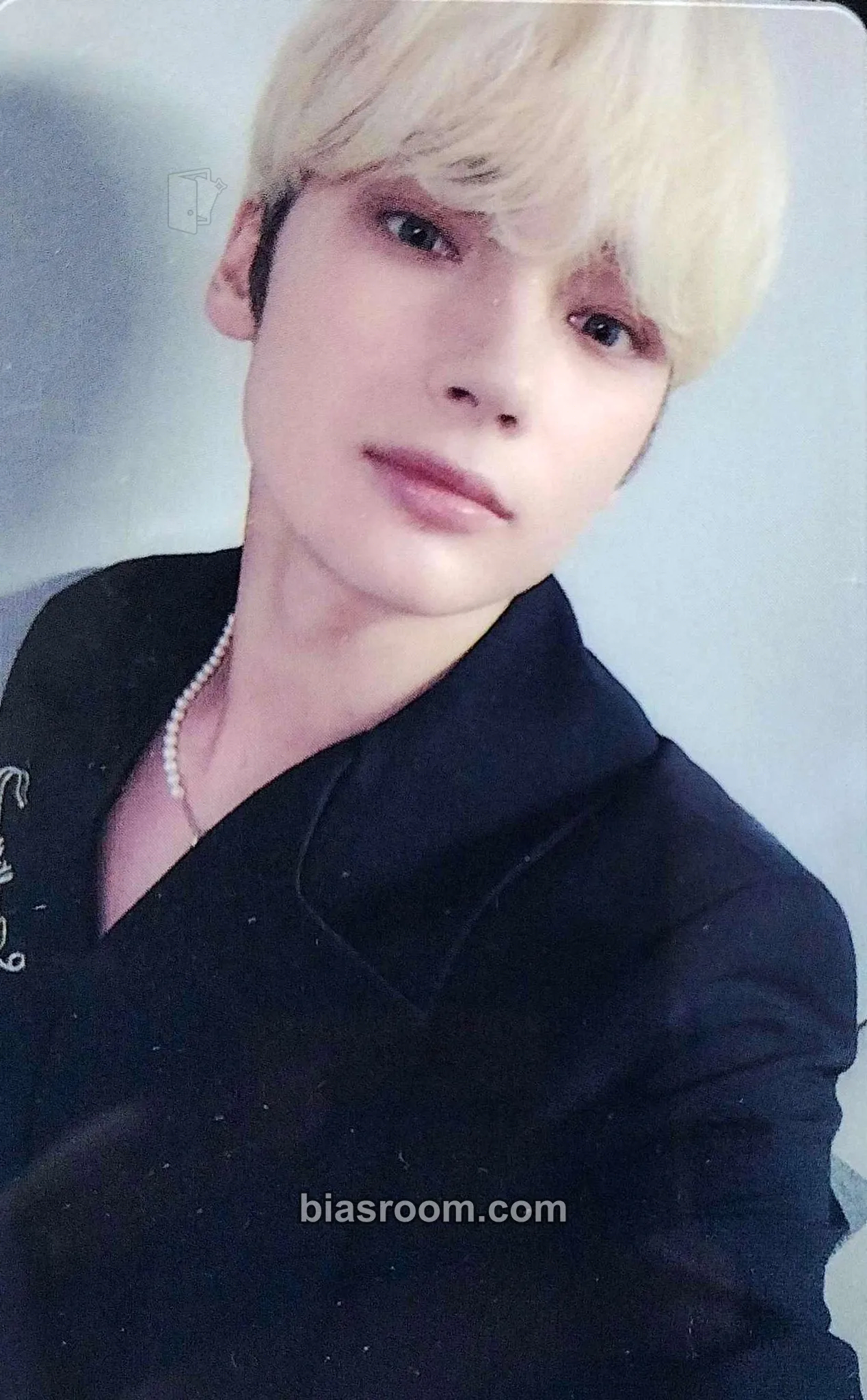 Huening Kai The Name Chapter: Freefall Photocard - TOMORROW X TOGETHER - TOMORROW X TOGETHER K-pop photocard