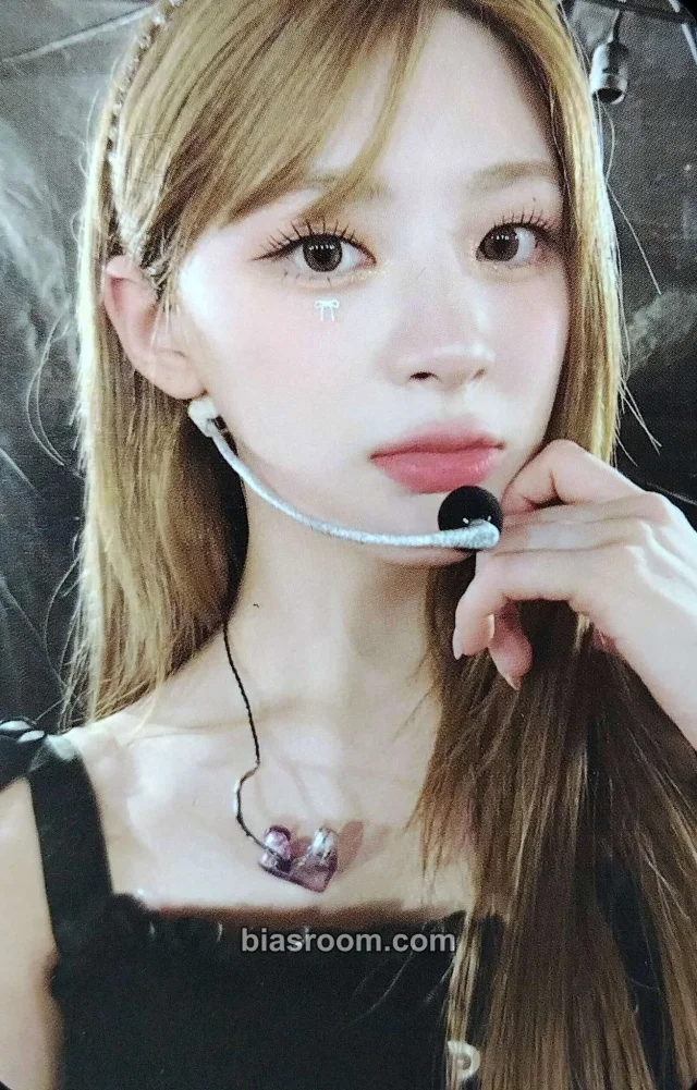 STAYC - Seeun - 1ST WORLD TOUR TEENFRESH Other DVD version merch photocard photocard set
