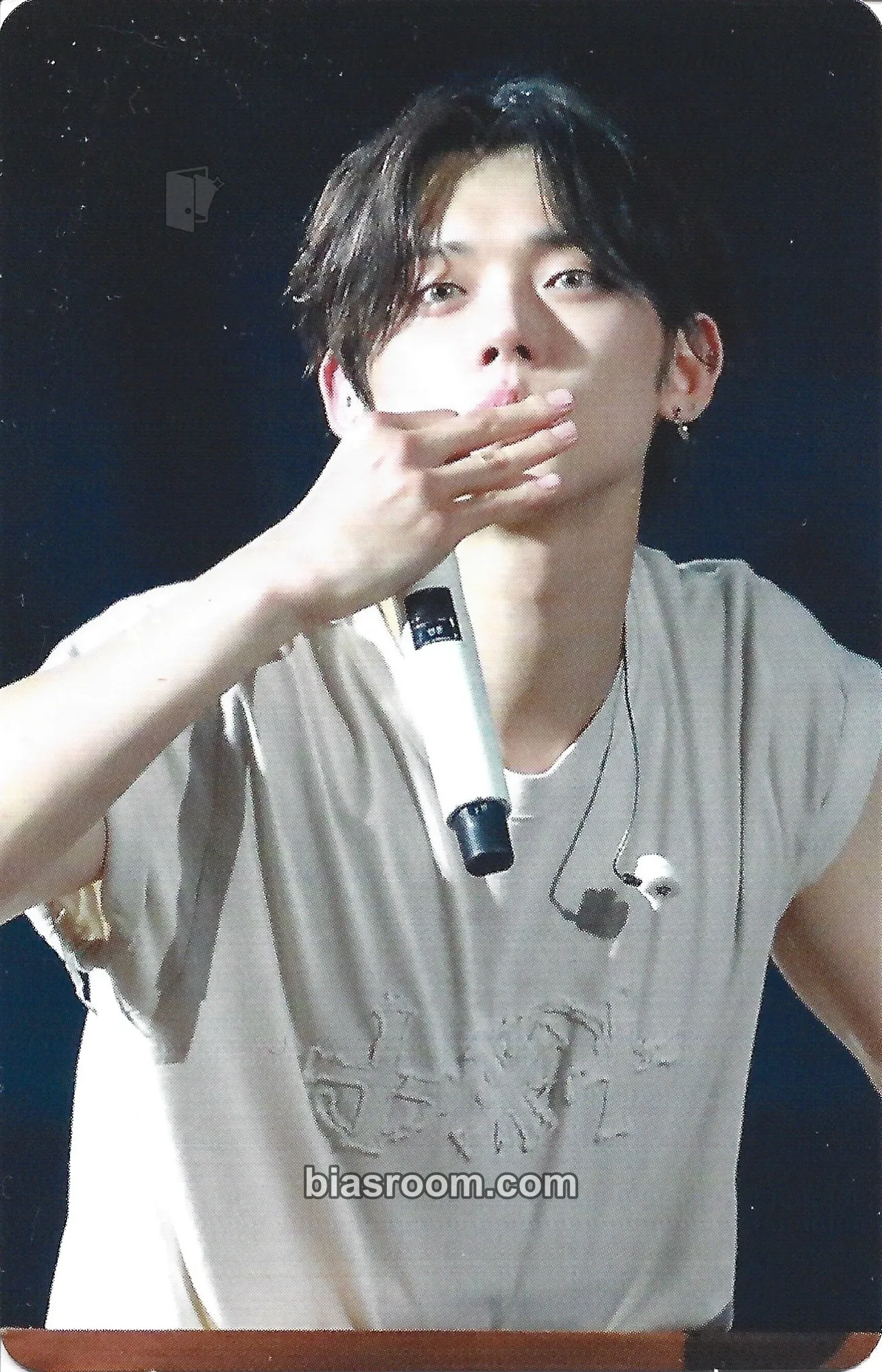 Yeonjun Act: Promise In Japan (Blu-Ray & Digital Code) Photocard - TOMORROW X TOGETHER - TOMORROW X TOGETHER K-pop photocard