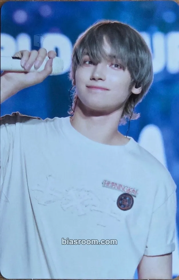 Huening Kai Act: Promise In Japan (Blu-Ray & Digital Code) Photocard - TOMORROW X TOGETHER - TOMORROW X TOGETHER K-pop photocard