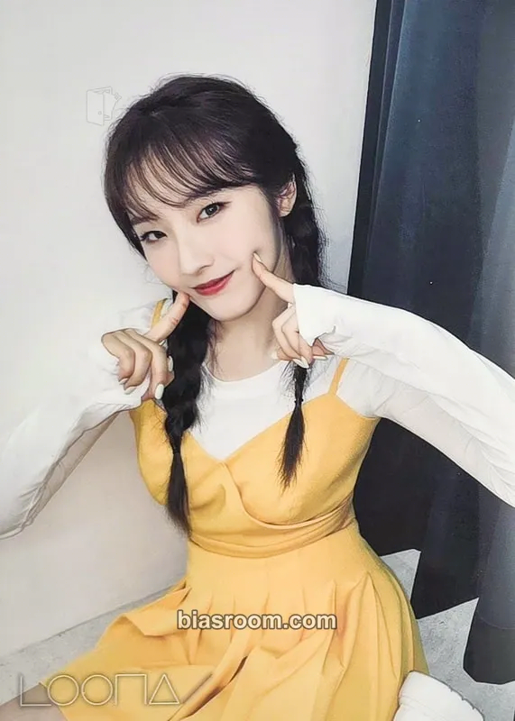 HaSeul HULA HOOP / StarSeed ~Kakusei~ Photocard - LOONA - LOONA K-pop photocard