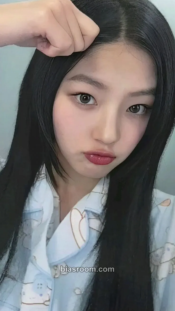 Haneul Lose Yourself Photocard - KISS OF LIFE - KISS OF LIFE K-pop photocard
