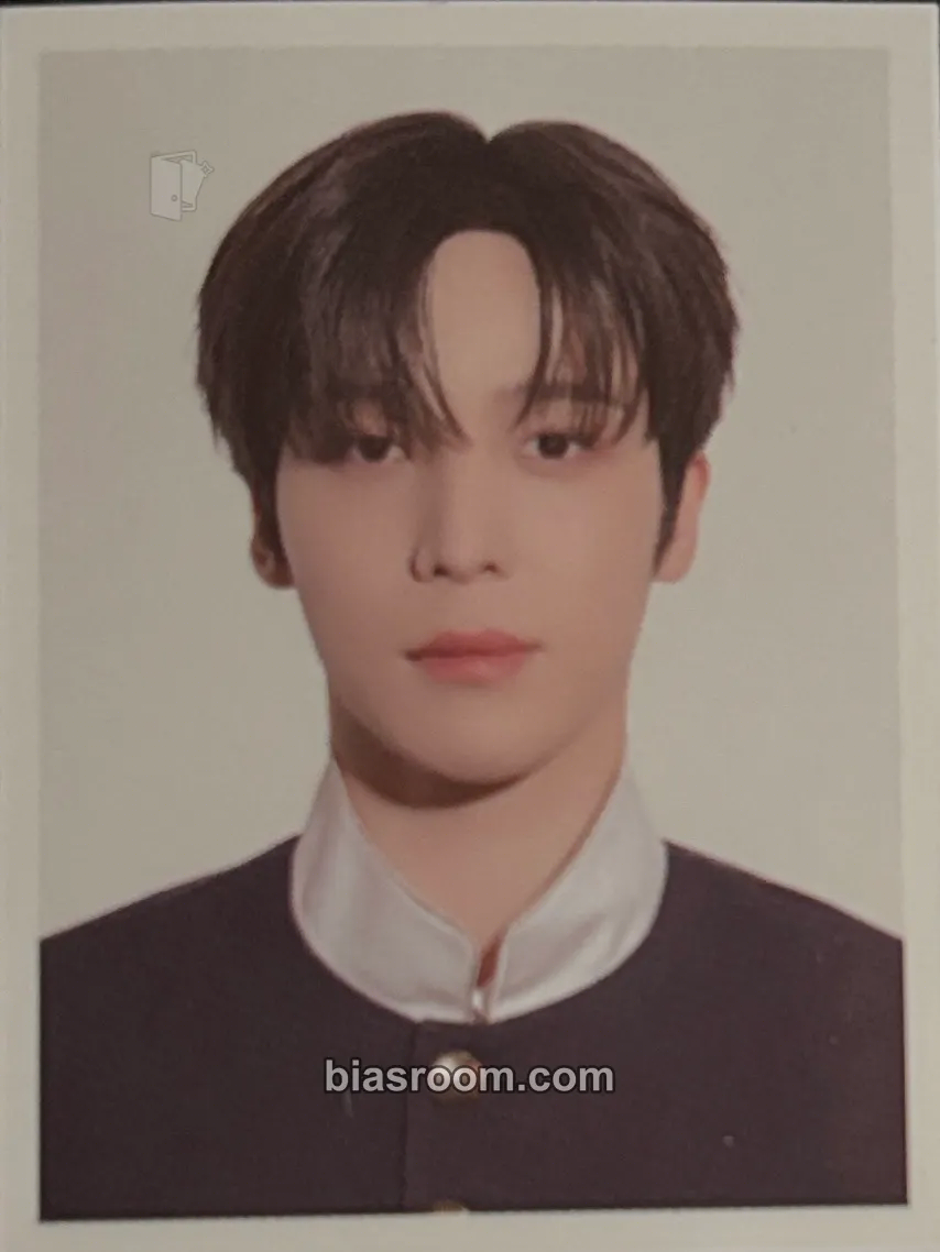Yunho 6th Atiny Membership kit - The Grand Hotel Atiny Photocard - ATEEZ - ATEEZ K-pop photocard