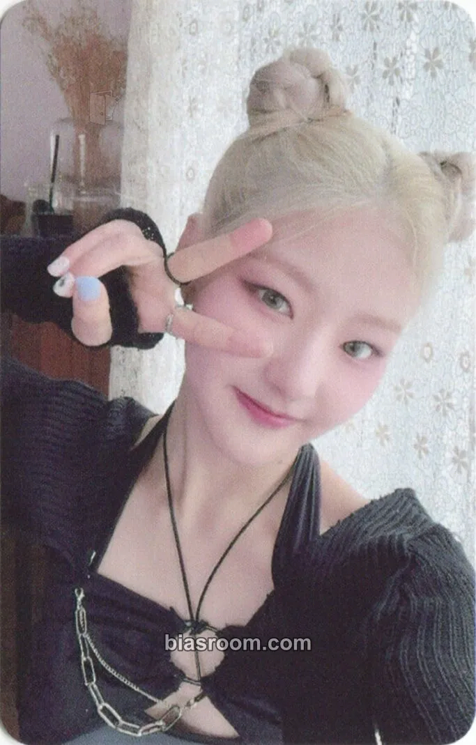 Haneul KISS OF LIFE Photocard - KISS OF LIFE K-pop photocard