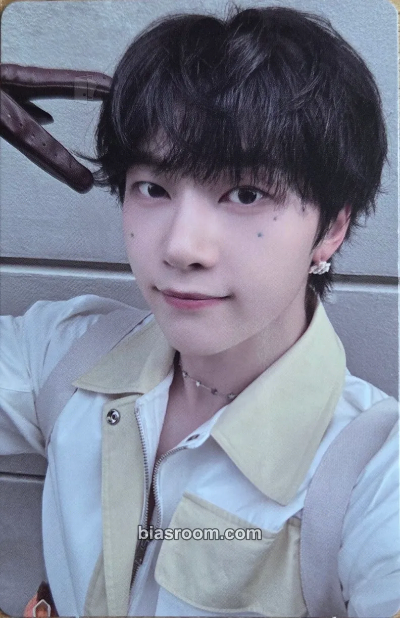 Matthew Blue Paradise Photocard - ZEROBASEONE - ZEROBASEONE K-pop photocard