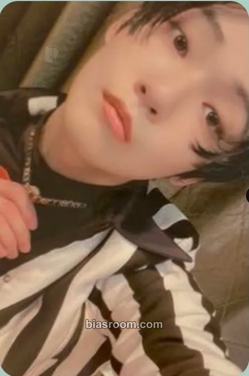 Kevin Chase Photocard - THE BOYZ - THE BOYZ K-pop photocard