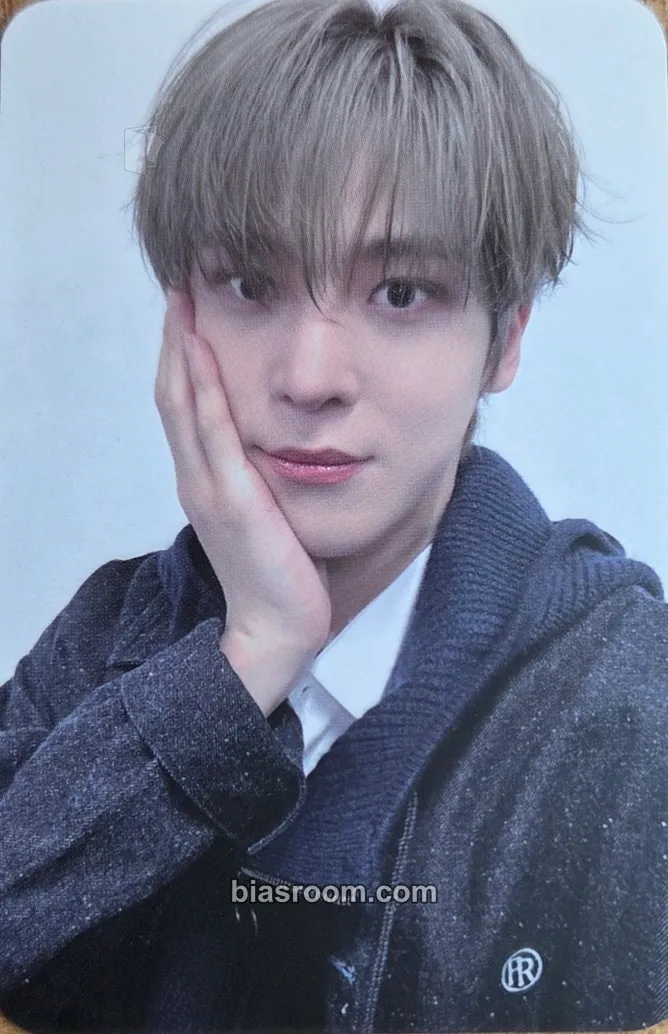 Yunho Towards The Light : Will To Power World Tour 2024 - 2025 Photocard - ATEEZ - ATEEZ K-pop photocard