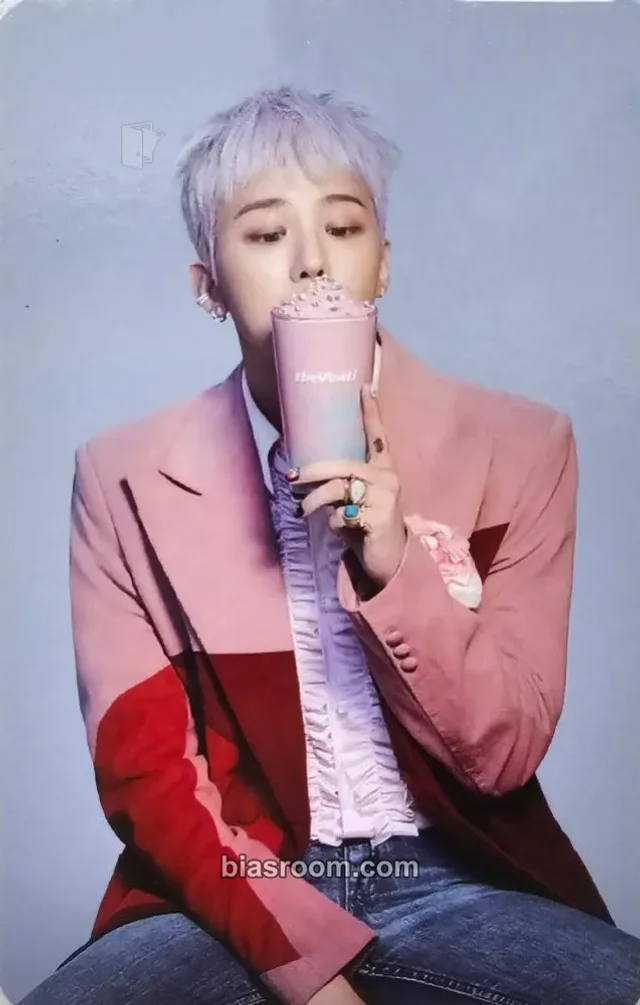 G-Dragon - G-Dragon - The Venti Other random photocard merch photocard