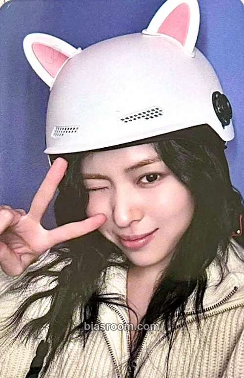 Ryujin TUNNEL VISION Photocard - ITZY - ITZY K-pop photocard