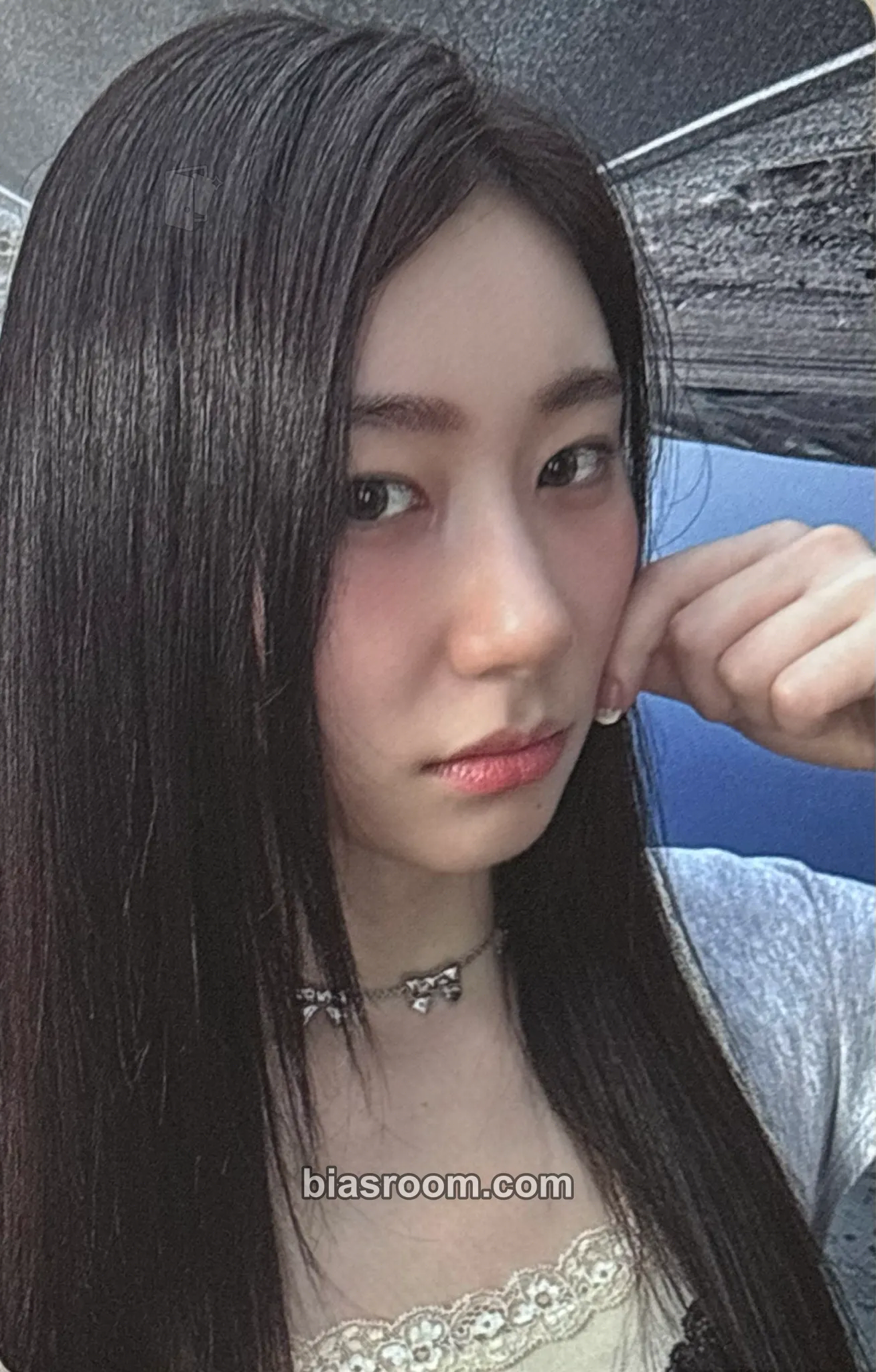 Chaeryeong GOLD Photocard - ITZY - ITZY K-pop photocard