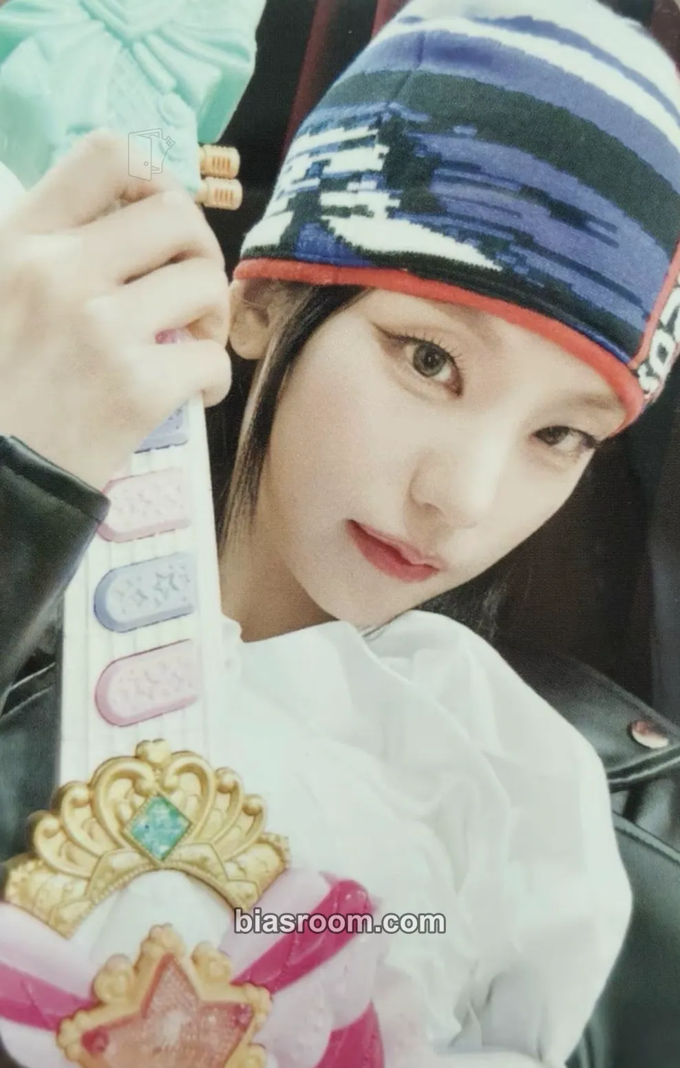 Yeji GOLD Photocard - ITZY - ITZY K-pop photocard