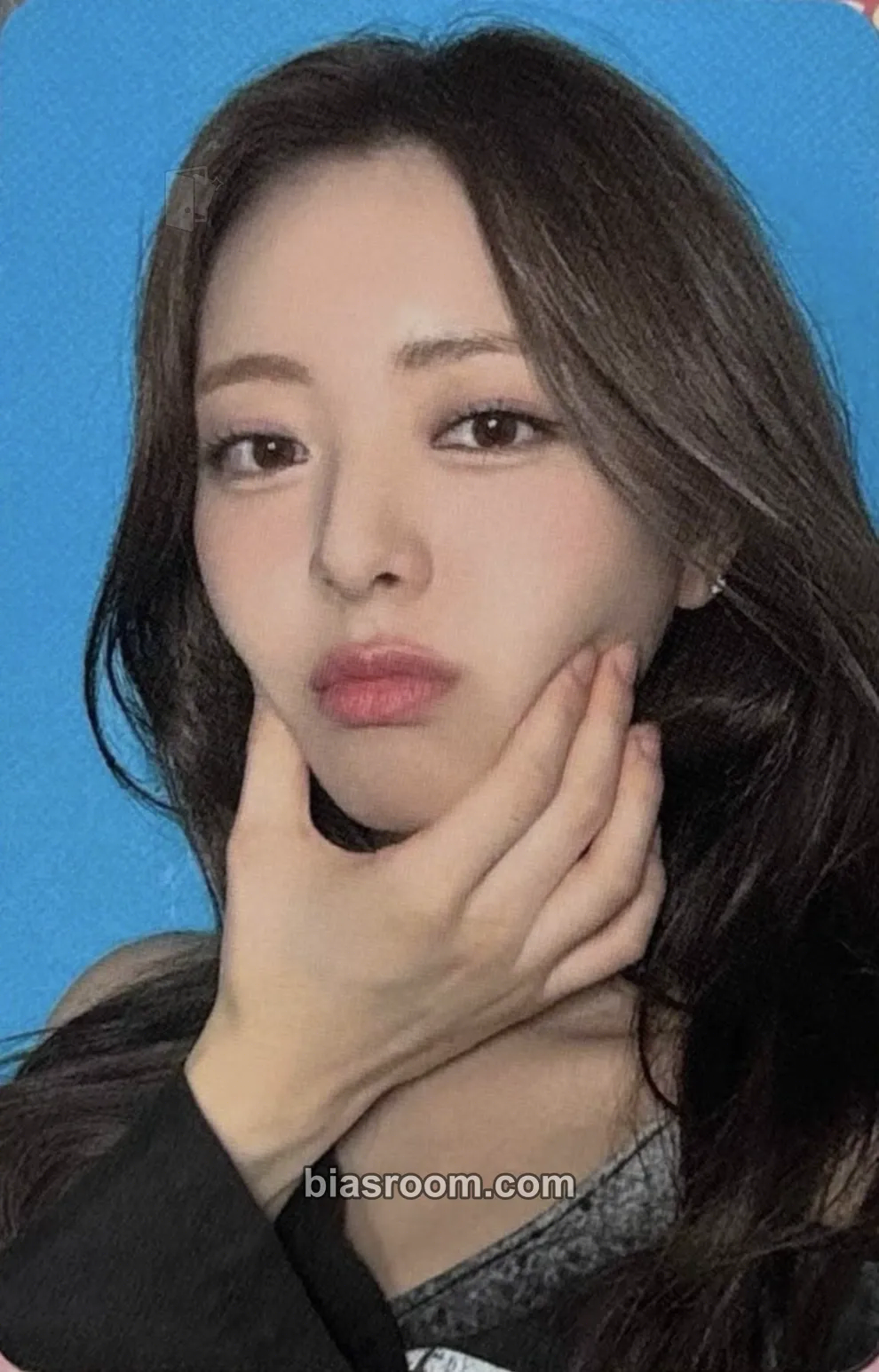 Yuna GOLD Photocard - ITZY - ITZY K-pop photocard