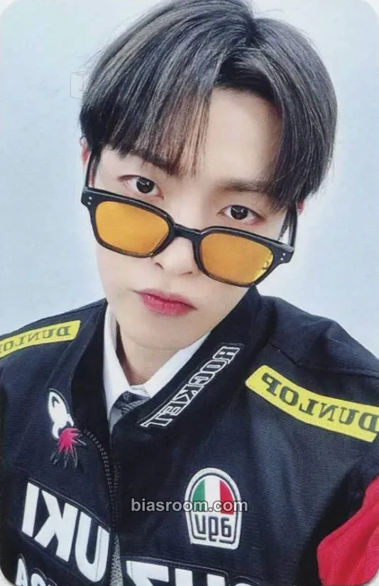 Hongjoong GOLDEN HOUR : Part.1 Photocard - ATEEZ - ATEEZ K-pop photocard
