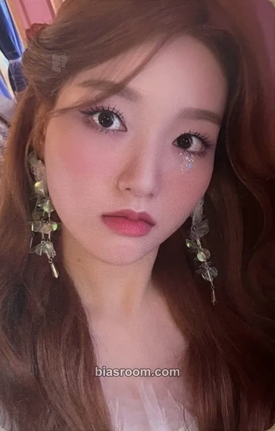 Go Won Flip That Photocard - LOONA - LOONA K-pop photocard