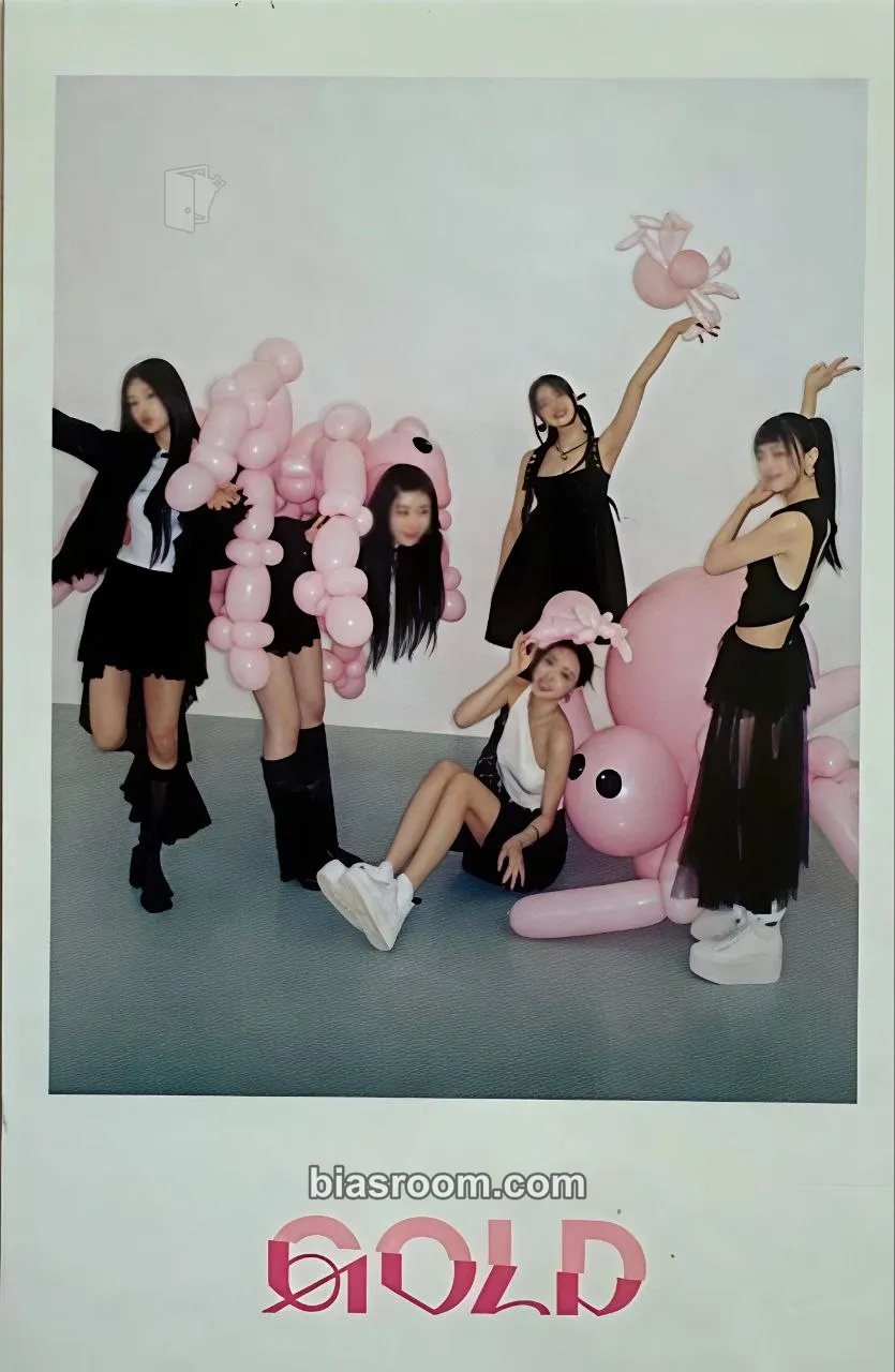 GOLD Photocard - ITZY - ITZY K-pop photocard