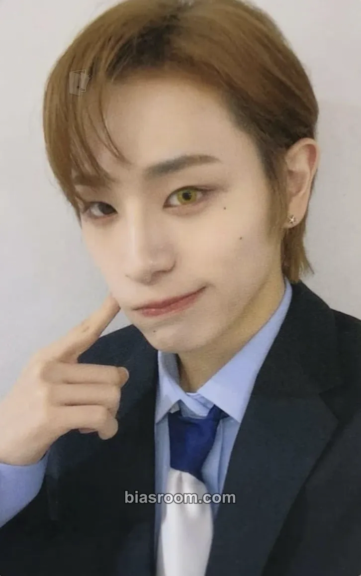 Haru I'mma Be Photocard - XLOV - XLOV K-pop photocard