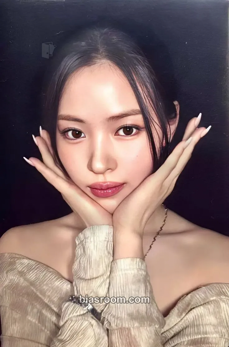 Ryujin GOLD Photocard - ITZY - ITZY K-pop photocard