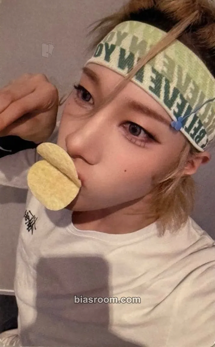 Rui I ONE Photocard - XLOV - XLOV K-pop photocard