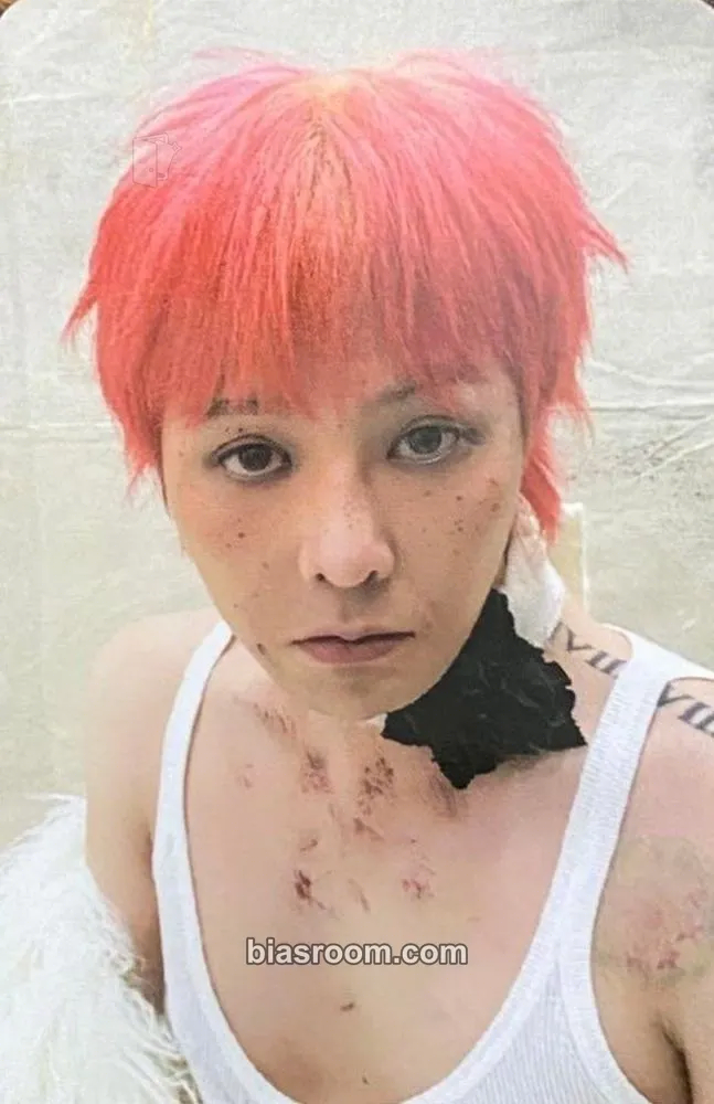 G-Dragon Übermensch Photocard - G-Dragon K-pop photocard