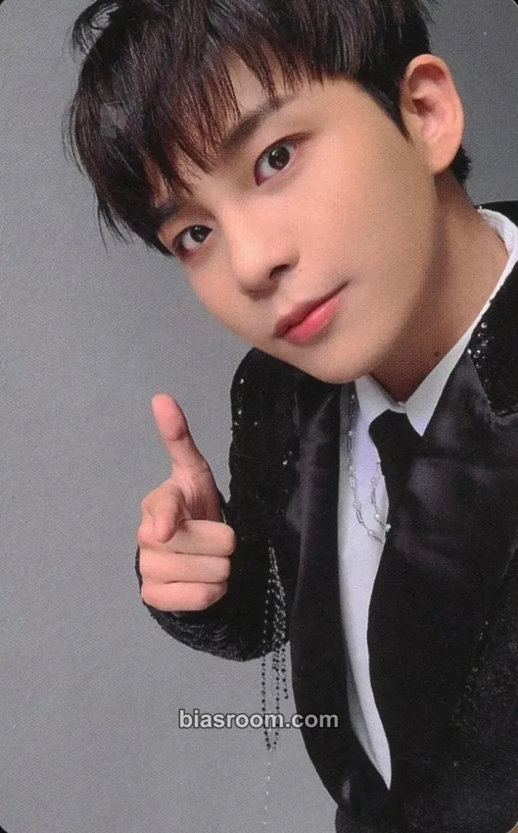 Jongho THE WORLD EP.PARADIGM Photocard - ATEEZ - ATEEZ K-pop photocard