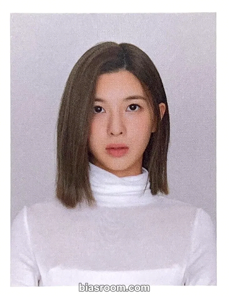 Bae AD MARE Photocard - NMIXX - NMIXX K-pop photocard