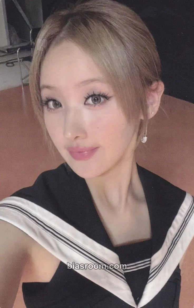Belle Lose Yourself Photocard - KISS OF LIFE - KISS OF LIFE K-pop photocard