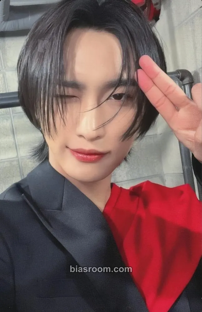 Seonghwa NOT OKAY Photocard - ATEEZ - ATEEZ K-pop photocard