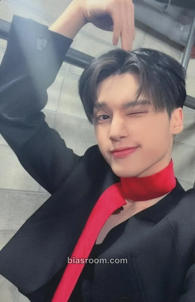 Wooyoung NOT OKAY Photocard - ATEEZ - ATEEZ K-pop photocard