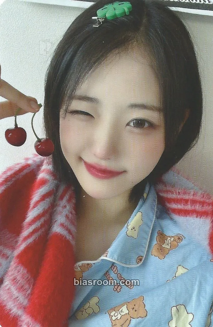 Hina Manito Photocard - QWER - QWER K-pop photocard