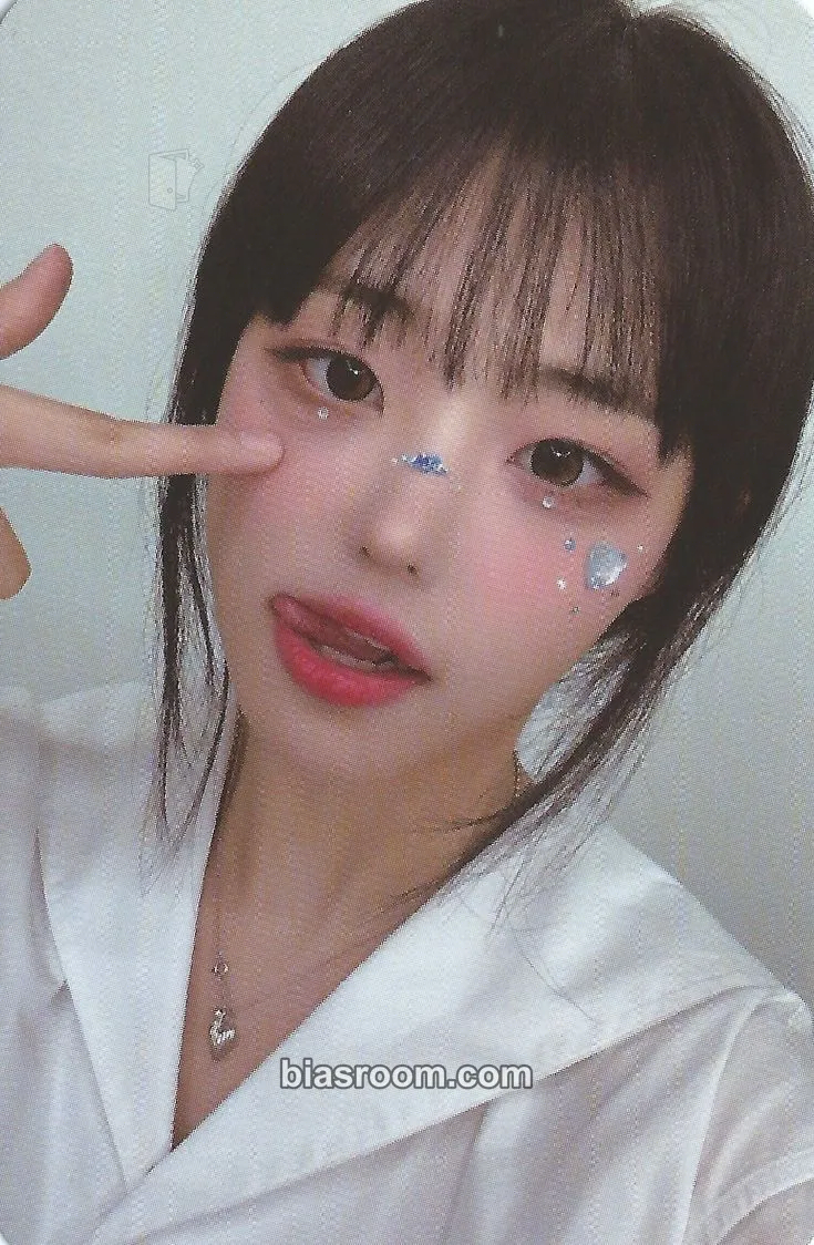 Hina Algorithm's Blossom Photocard - QWER - QWER K-pop photocard