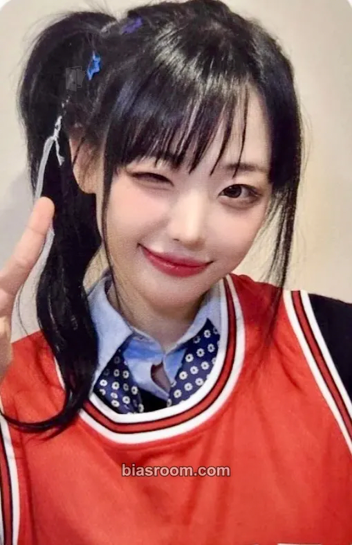 Hina Algorithm's Blossom Photocard - QWER - QWER K-pop photocard