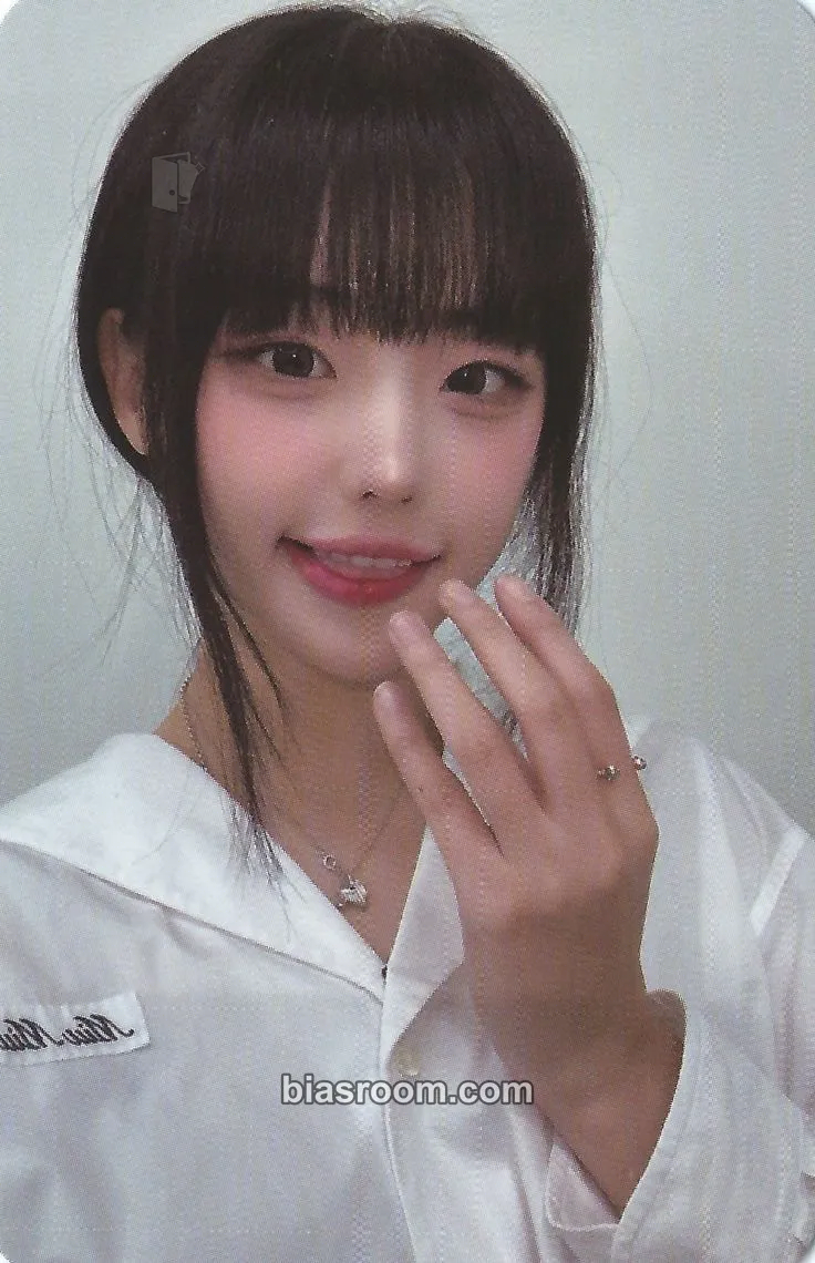 Hina Algorithm's Blossom Photocard - QWER - QWER K-pop photocard