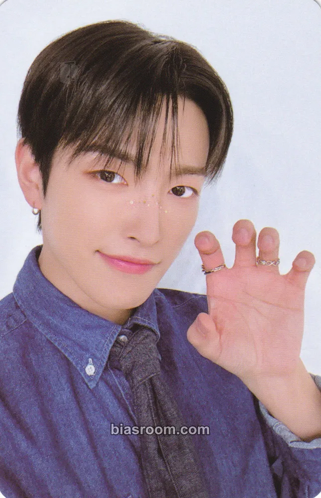Hongjoong Destiny's Memories Exhibition Photocard - ATEEZ - ATEEZ K-pop photocard