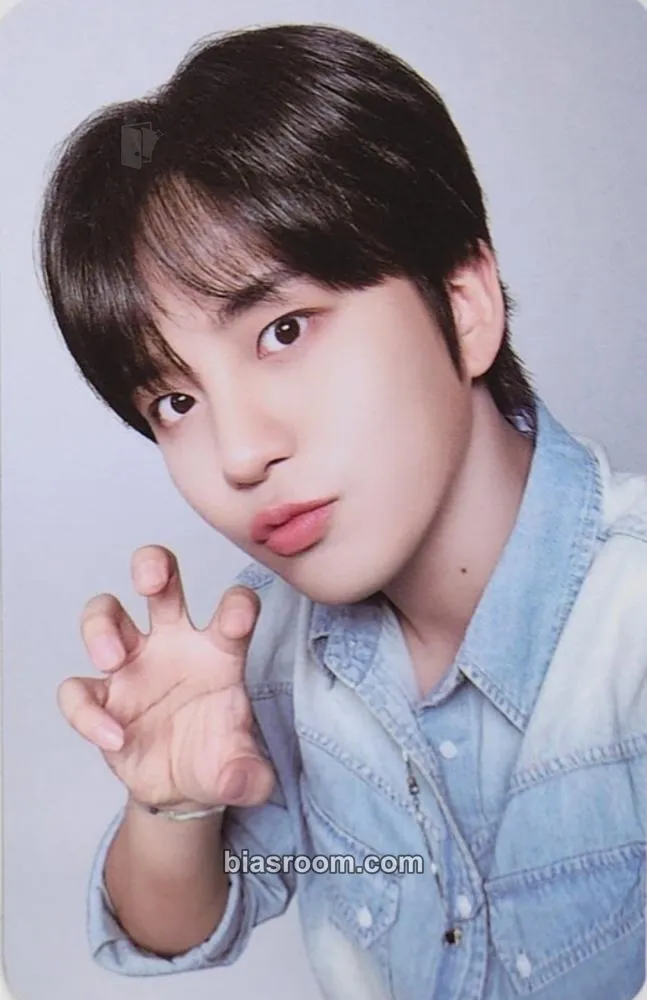 Jongho Destiny's Memories Exhibition Photocard - ATEEZ - ATEEZ K-pop photocard