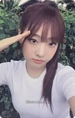Chloe Us in the Summer Photocard - cignature - cignature K-pop photocard