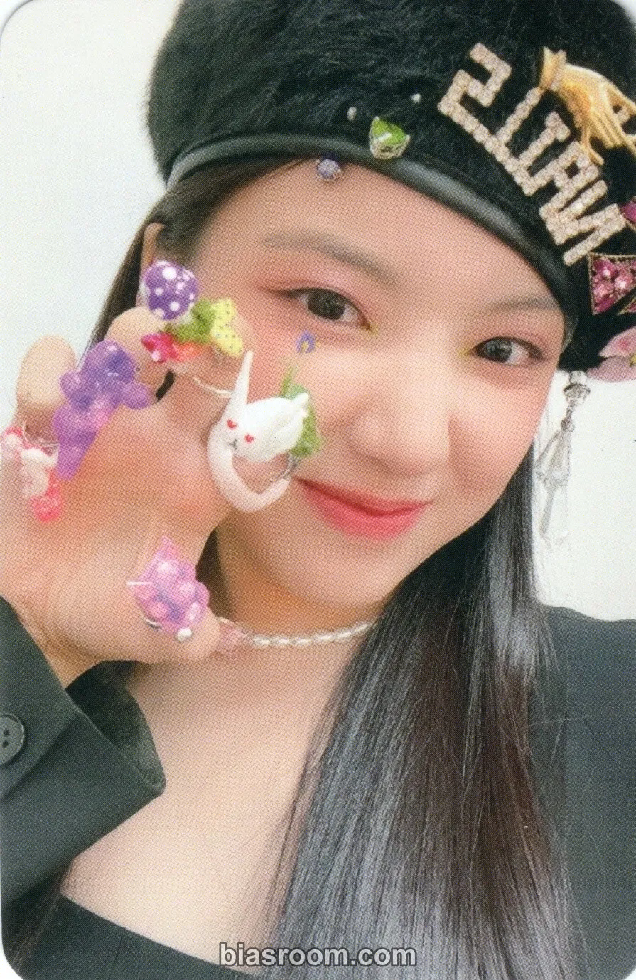 Jiwoo AD MARE Photocard - NMIXX - NMIXX K-pop photocard