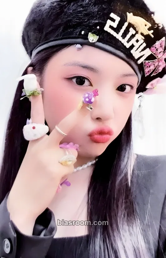 Jiwoo AD MARE Photocard - NMIXX - NMIXX K-pop photocard