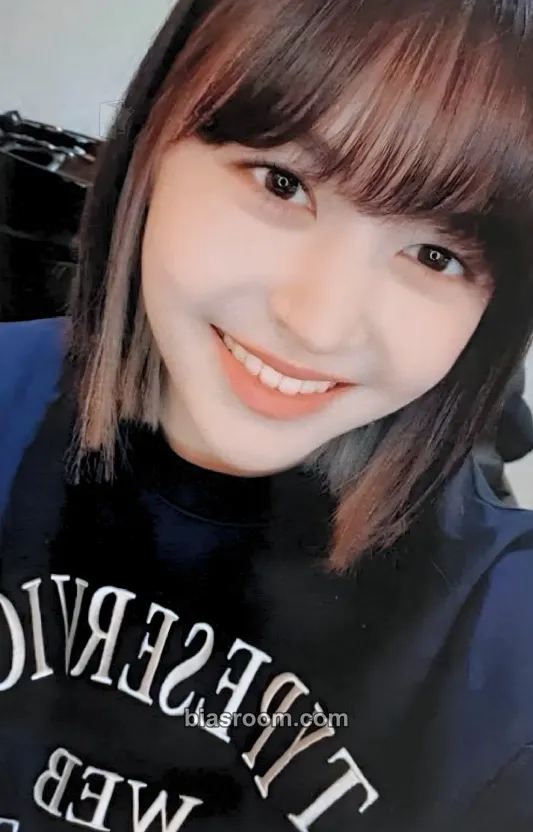 Lily AD MARE Photocard - NMIXX - NMIXX K-pop photocard