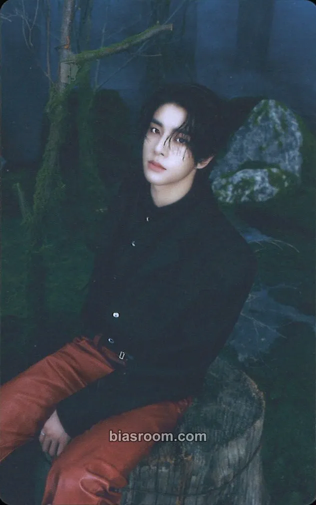 Jake 'WALK THE LINE' World Tour Photocard - ENHYPEN - ENHYPEN K-pop photocard