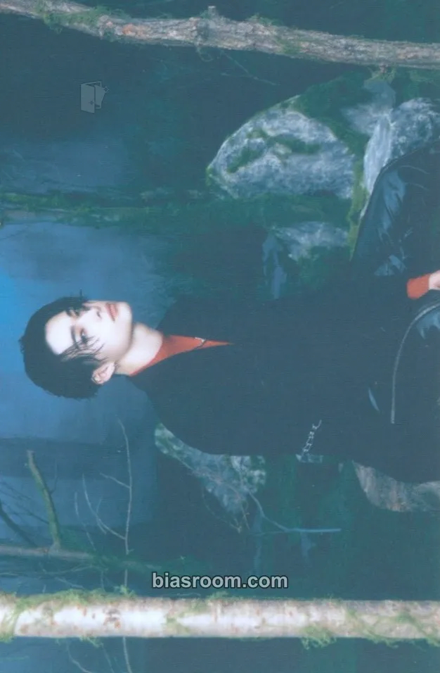 Ni-ki 'WALK THE LINE' World Tour Photocard - ENHYPEN - ENHYPEN K-pop photocard