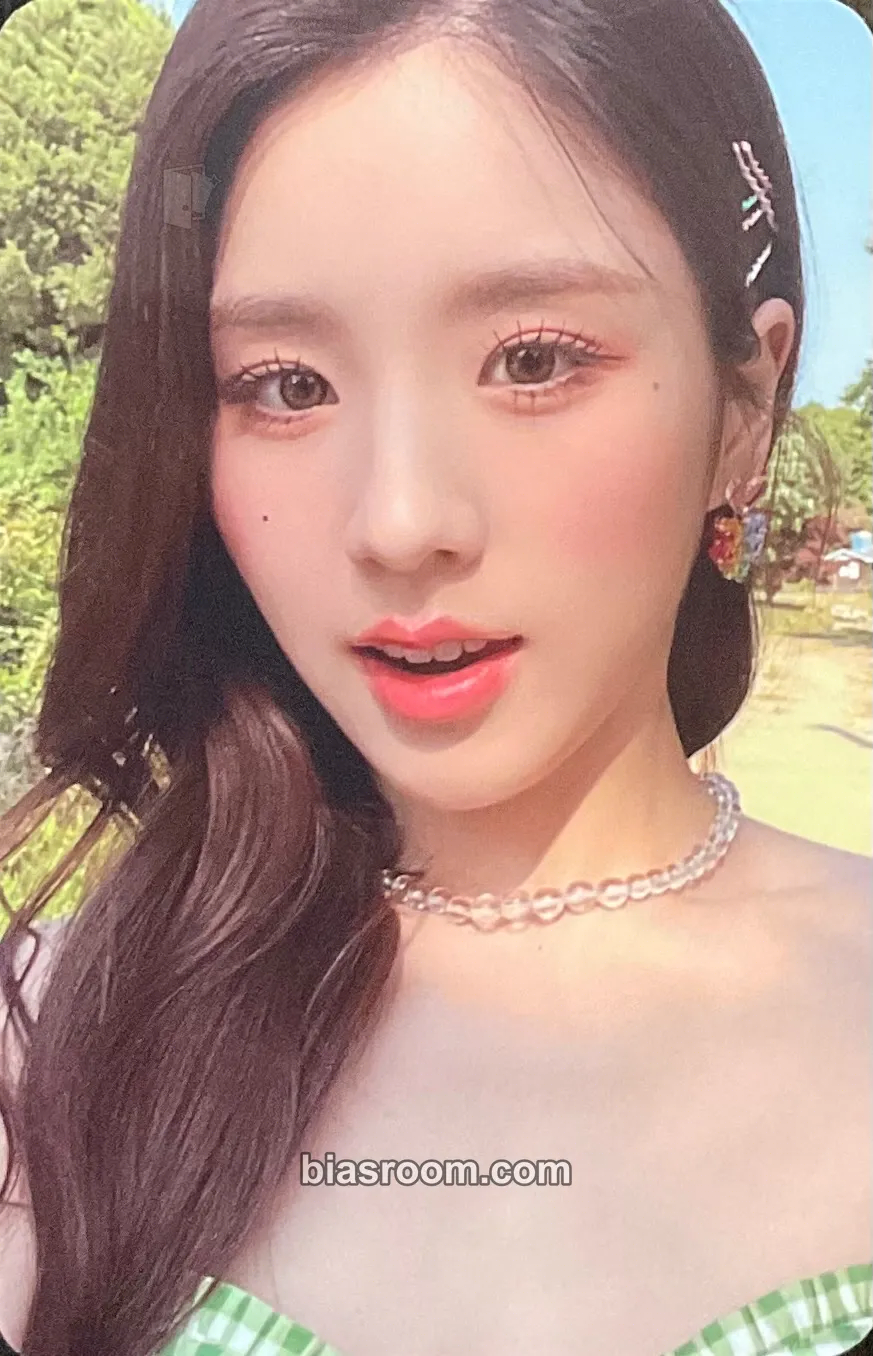 HeeJin Flip That Photocard - LOONA - LOONA K-pop photocard