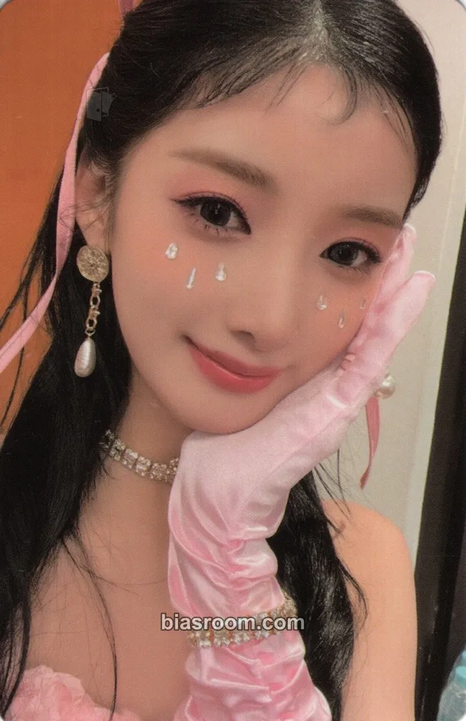 Yuki Cabin Fever Photocard - PURPLE KISS - PURPLE KISS K-pop photocard
