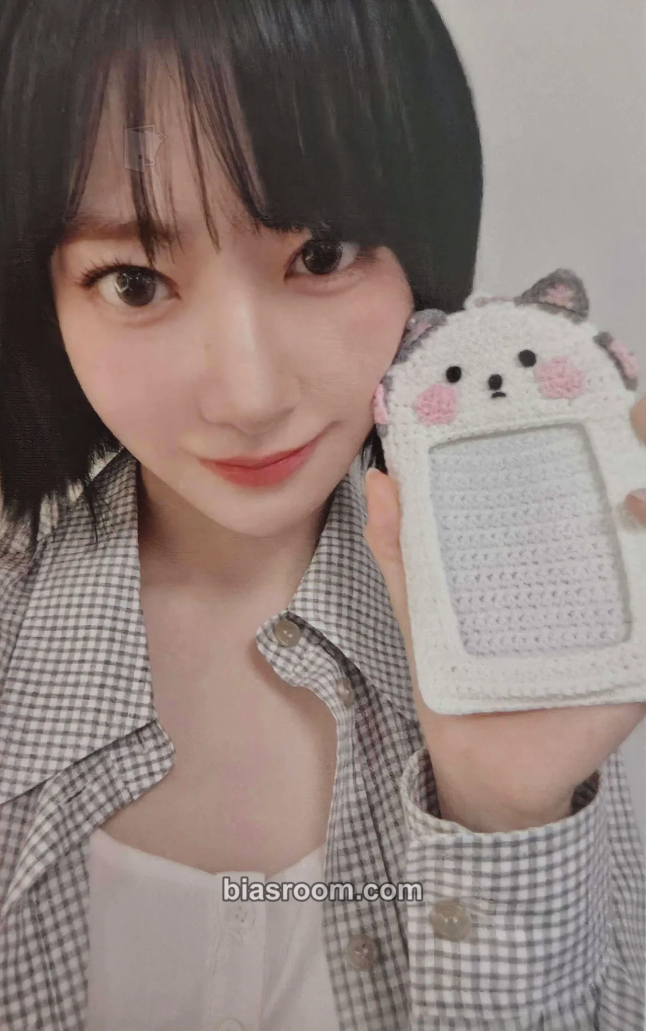 Sakura KKUROCHET by SAKURA - Holiday Edition Photocard - LE SSERAFIM - LE SSERAFIM K-pop photocard