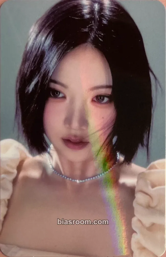 Jiwoo The Chase Photocard - Hearts2Hearts - Hearts2Hearts K-pop photocard