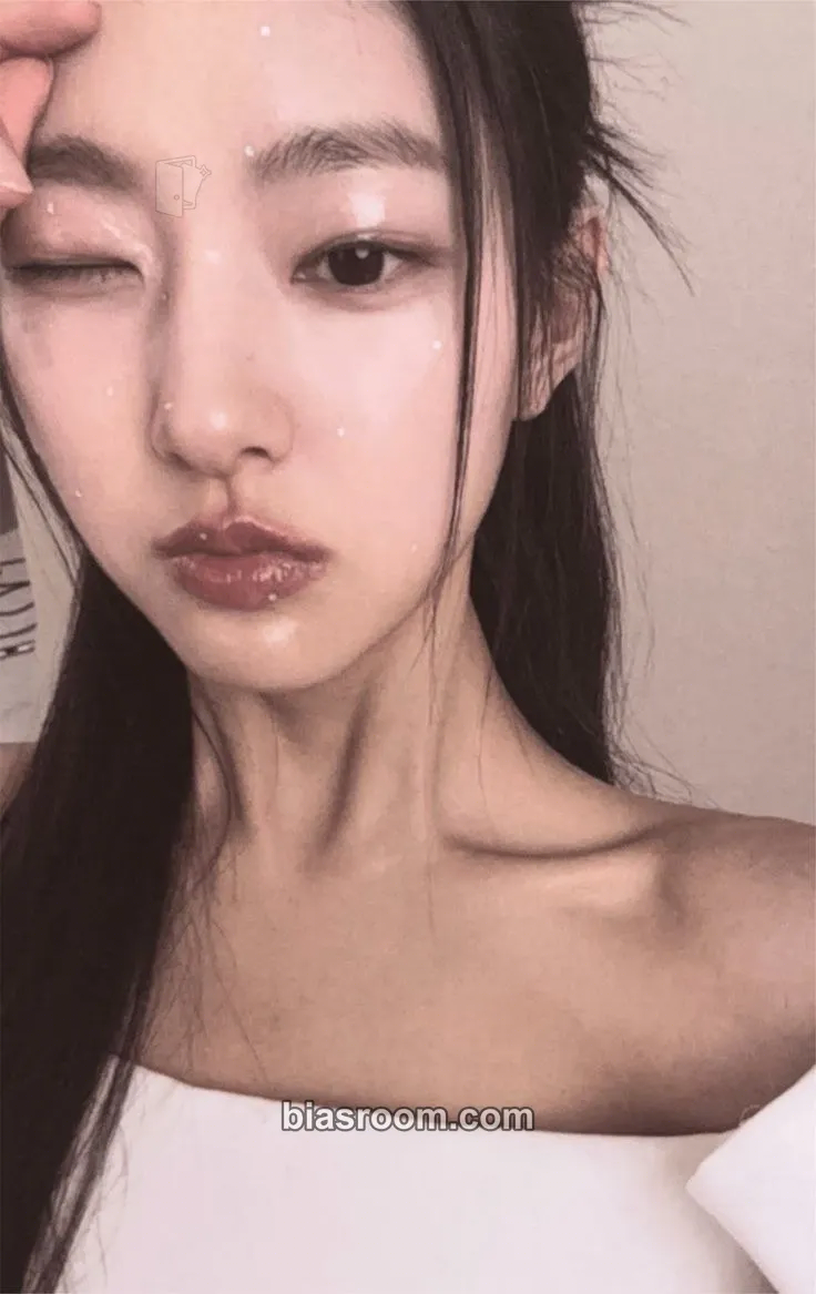Haneul 224 Photocard - KISS OF LIFE - KISS OF LIFE K-pop photocard